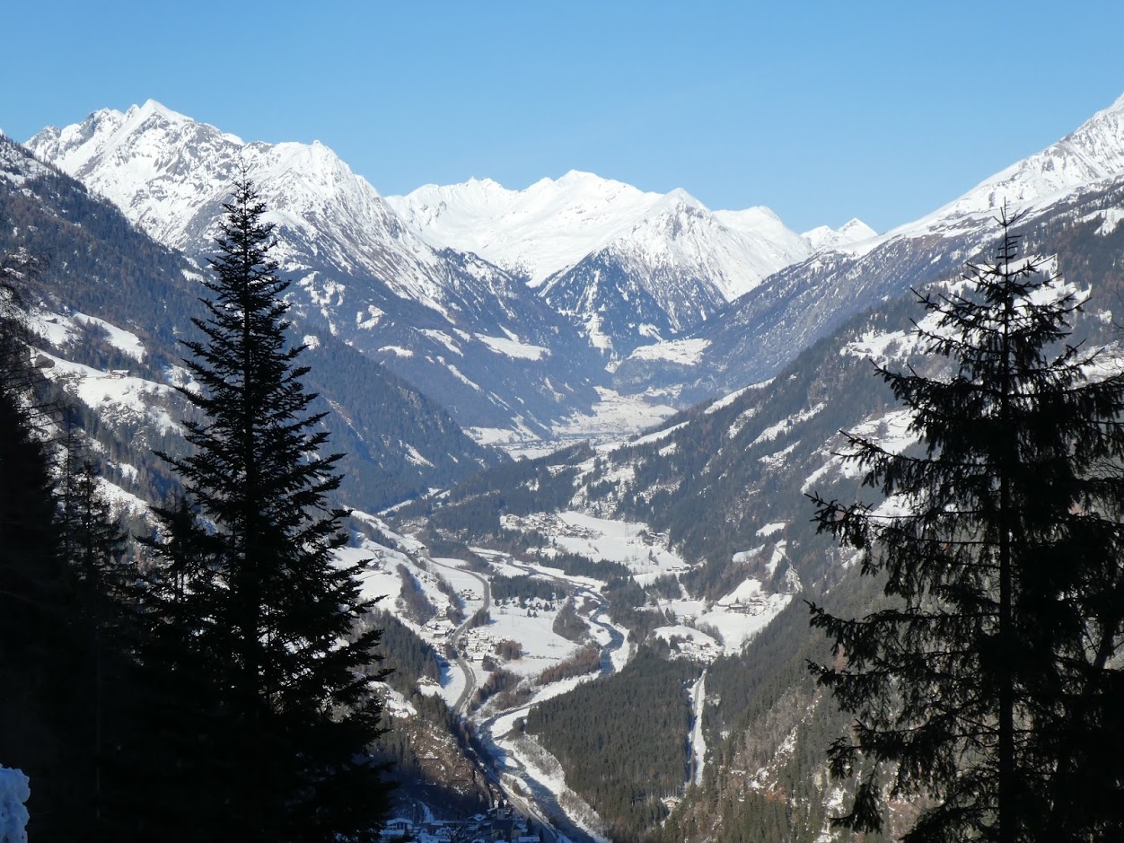 Blick ins winterliche Iseltal